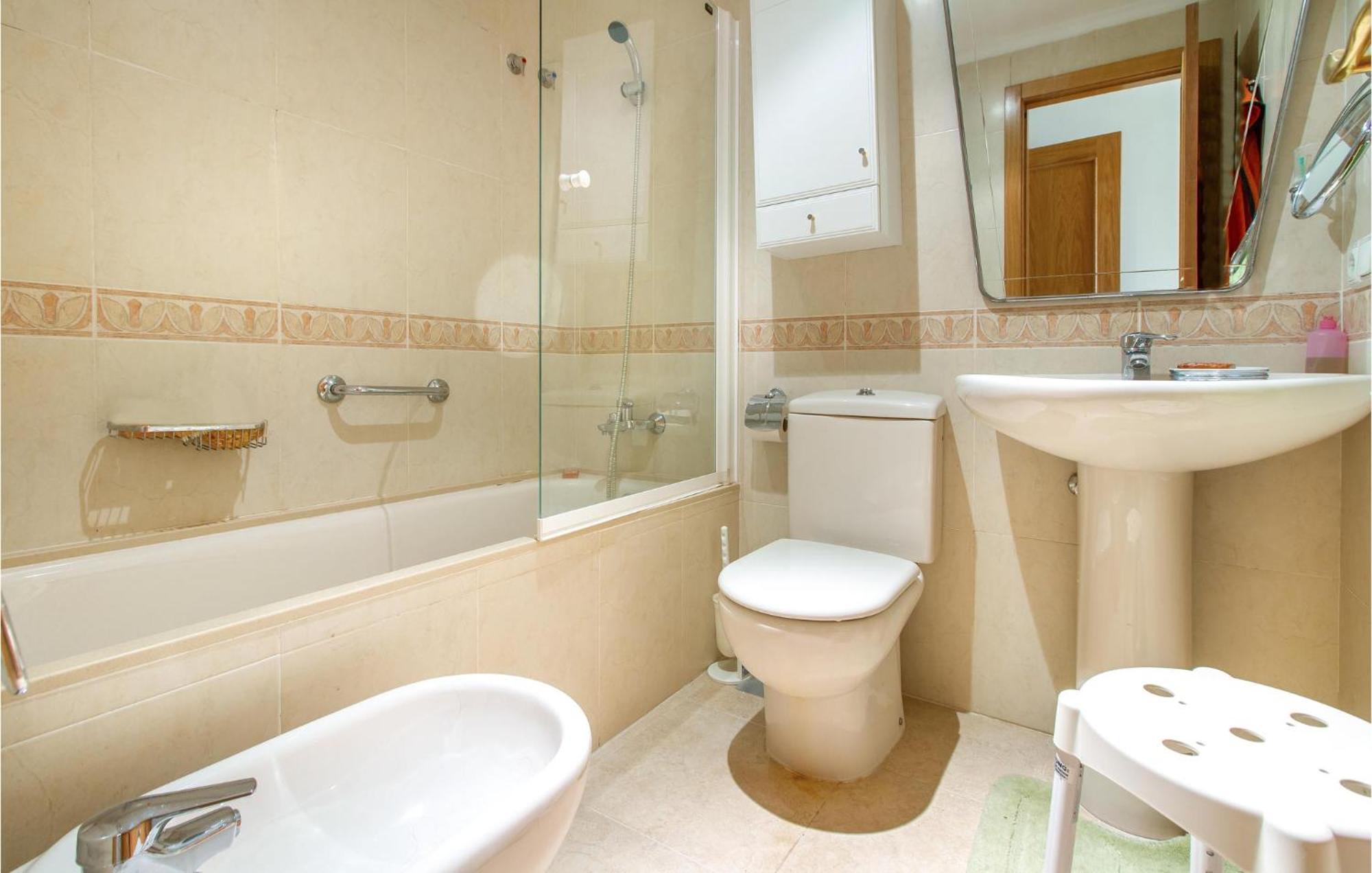 Lovely In With Kitchen Appartement *